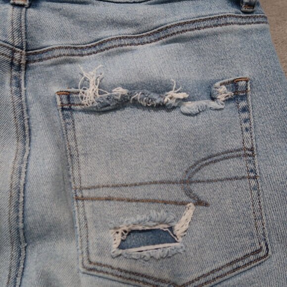 American Eagle Jeans Womens 6 Blue Mom Pants Whiskering Slim Straight Distressed - Picture 7 of 16